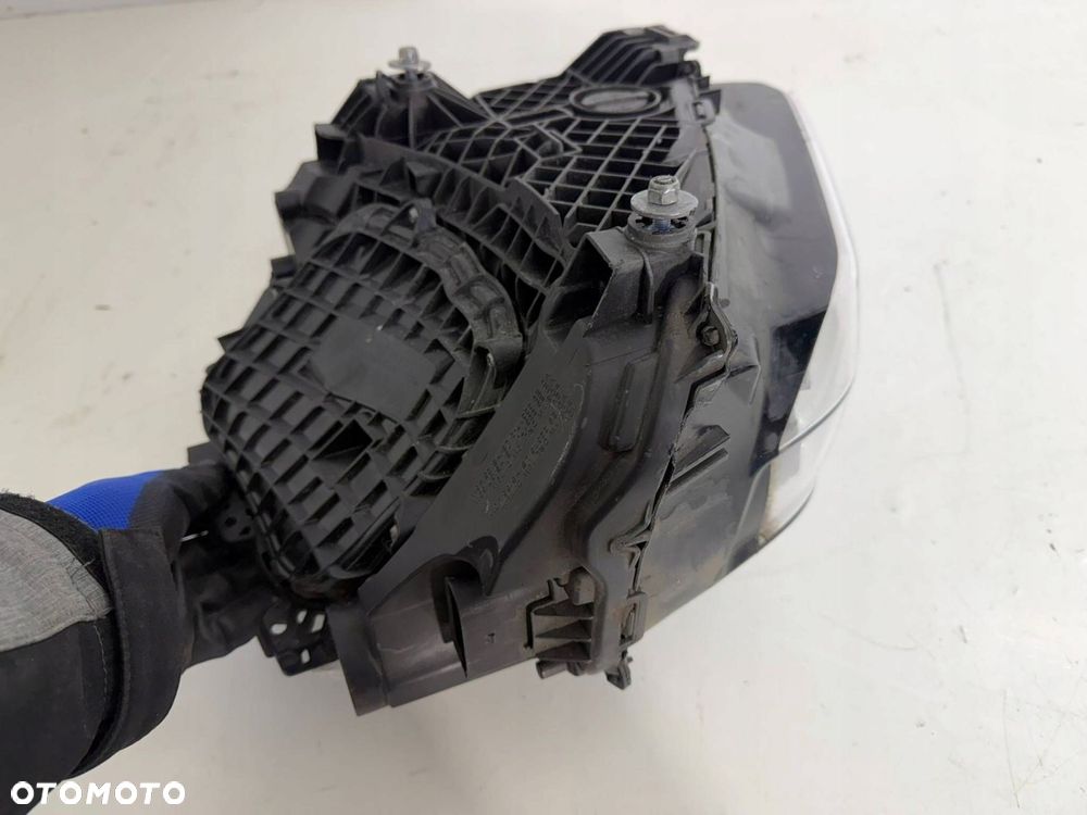 lampa lewy przód lewa przednia porsche taycan 9j1 eu - 14