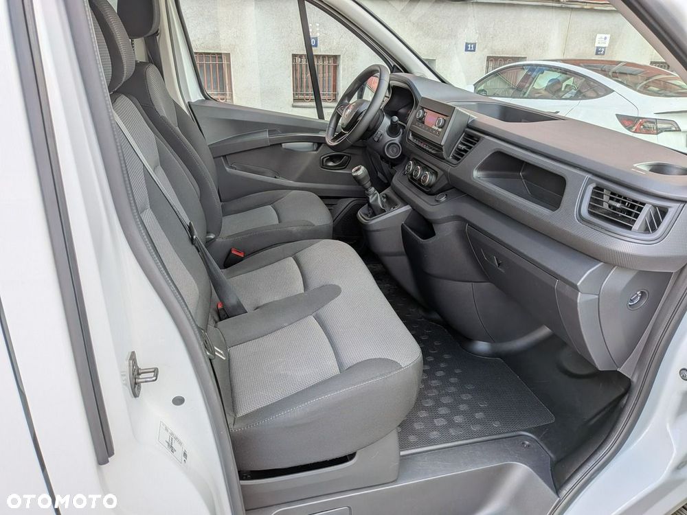 Renault Trafic - 18