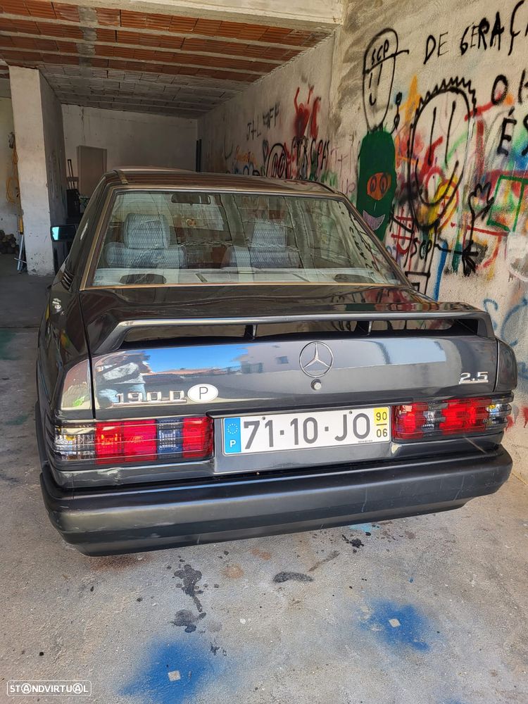Mercedes-Benz A 190 - 1