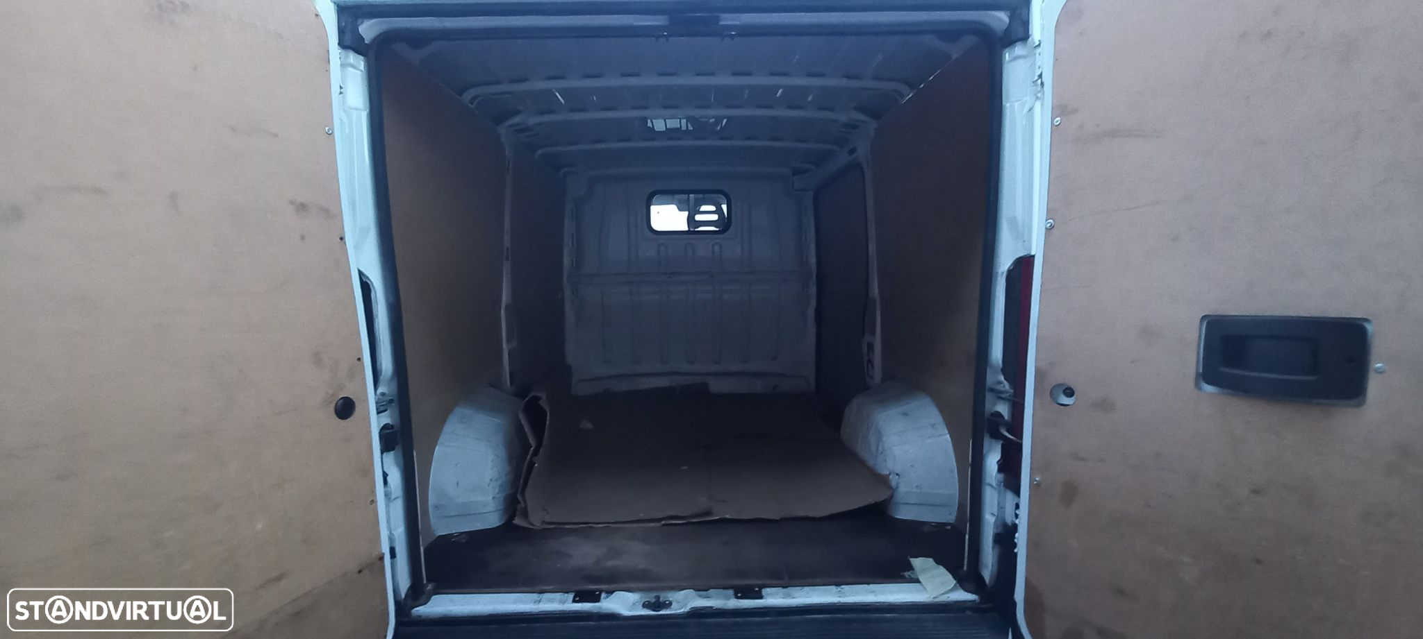 Peugeot Boxer  2.0 Bluehdi 330 L1h1 Pro - 14
