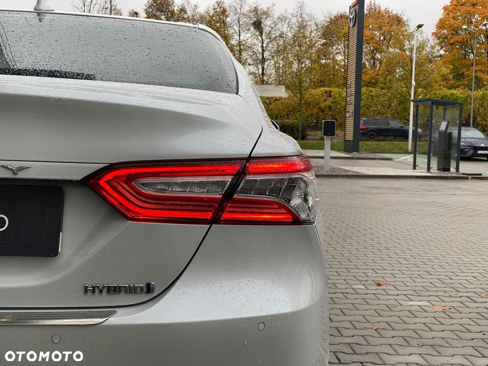 Toyota Camry 2.5 Hybrid Executive CVT - 34