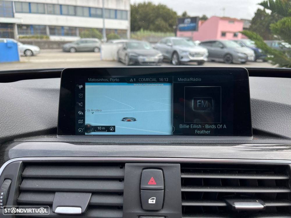 BMW 318 Gran Turismo d Auto Line Luxury - 38