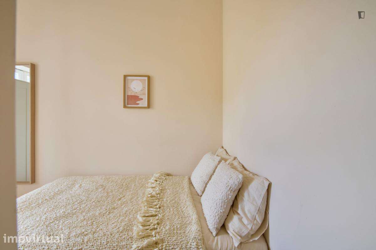 Quarto - localizado em Alameda Lisbon - Grande imagem: 3/45