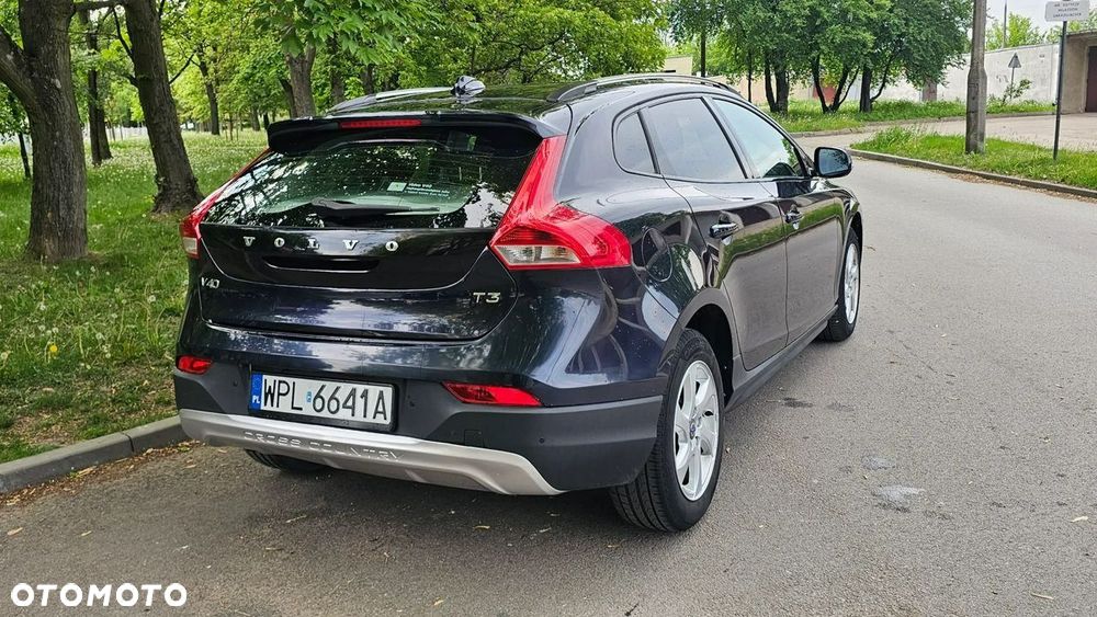 Volvo V40 Cross Country D2 Summum - 32