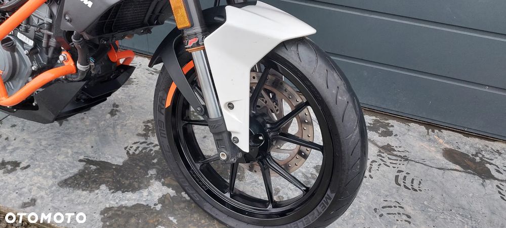 KTM Duke - 30