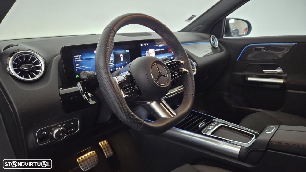 Mercedes-Benz GLA 180 d AMG Line - 13