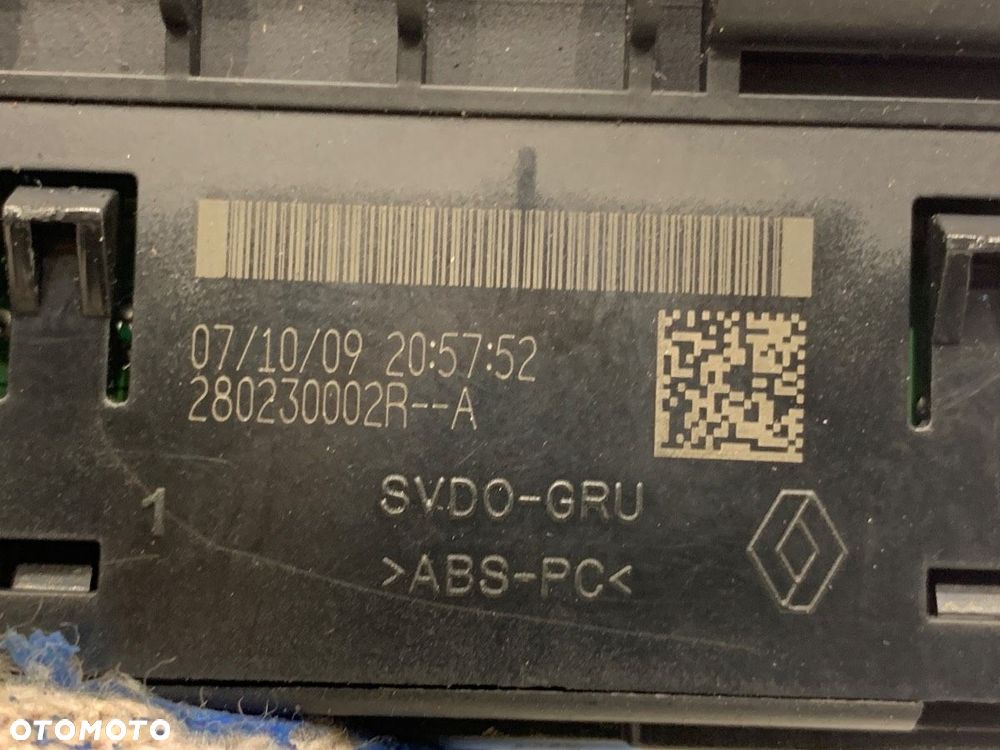 GNIAZDO USB - 110.00 PLN - RENAULT MEGANE III Grandtour (KZ0/1) 2008 - 2022 1.9 dCi (KZ0J, KZ0N, - 5