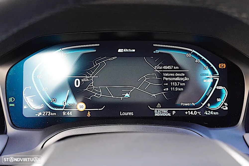 BMW 330 e Touring Auto - 45