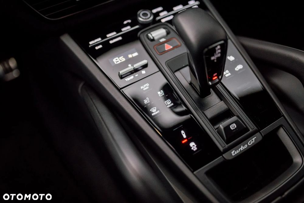 Porsche Cayenne Turbo GT - 26