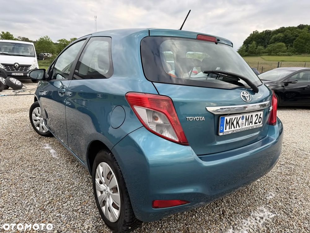 Toyota Yaris - 7