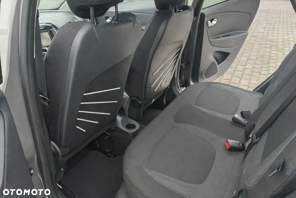 Renault Captur 1.2 Energy TCe Limited EDC - 17