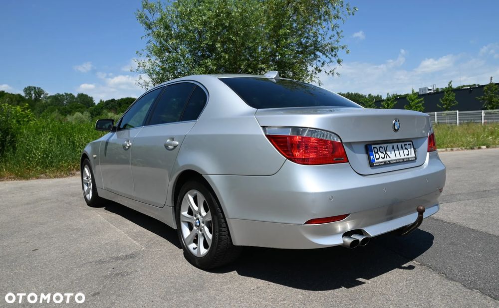 BMW Seria 5 530xi - 17