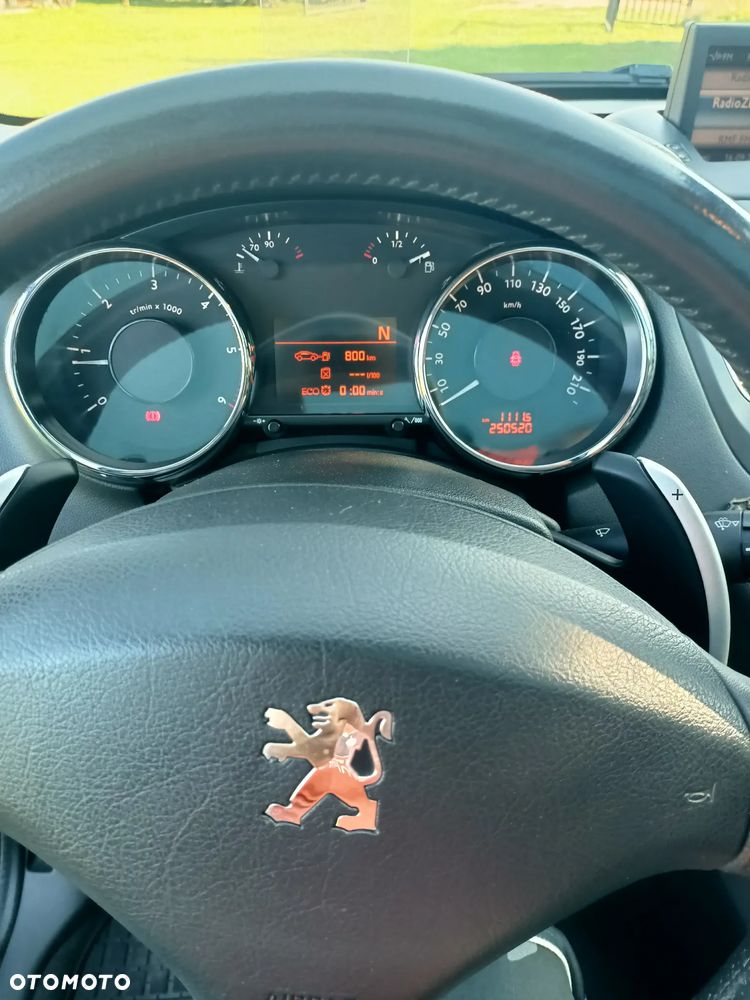 Peugeot 5008 1.6 HDi Premium - 23
