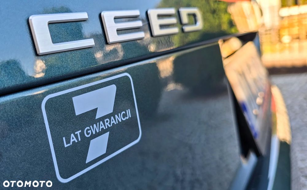 Kia Ceed 1.5 T-GDI Tribute DCT - 14