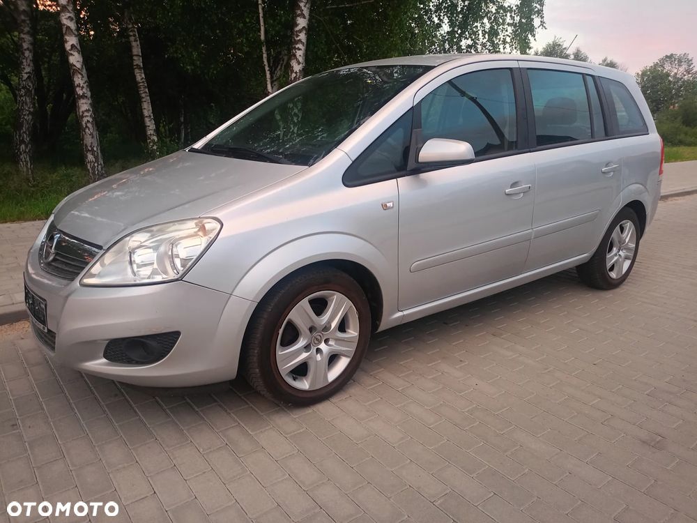 Opel Zafira 1.8 Design Edition - 1