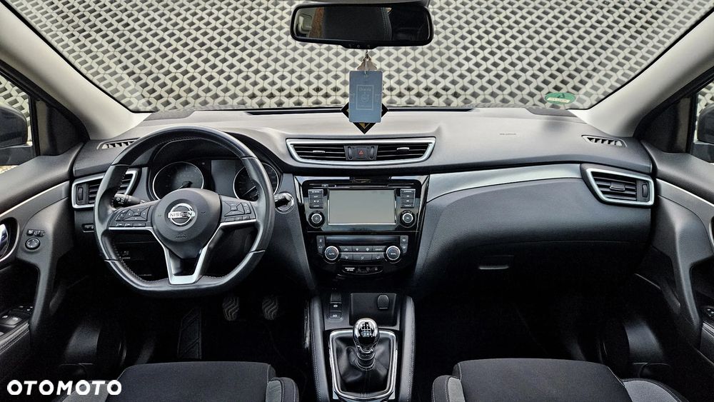 Nissan Qashqai 1.3 DIG-T N-CONNECTA - 34