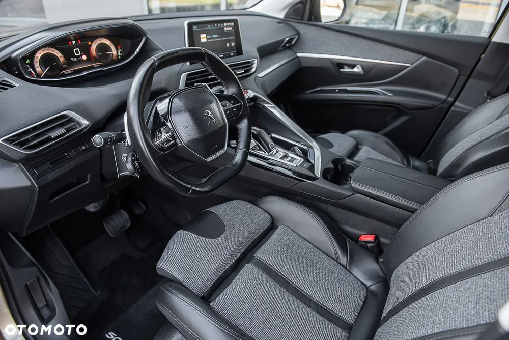 Peugeot 5008 1.6 THP Allure S&S EAT6 - 7