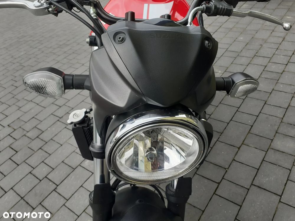 Suzuki SV - 9