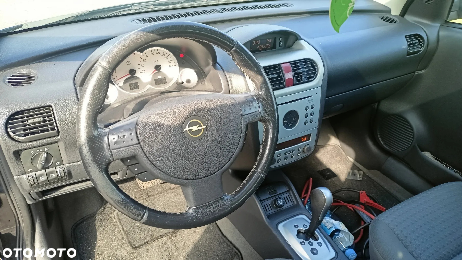 Opel Corsa 1.4 16V Automatik Catch me - 8