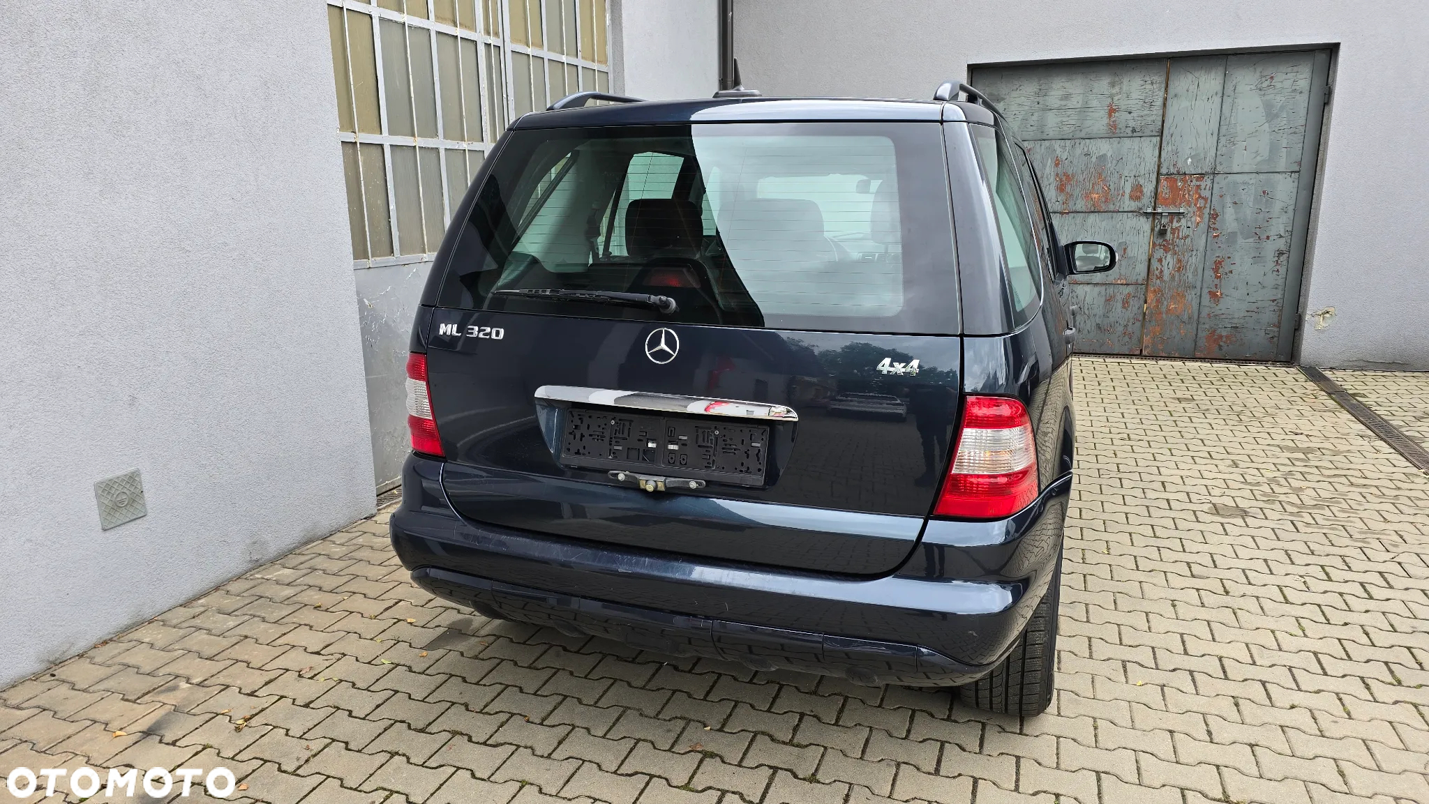 Mercedes-Benz ML 320 - 9