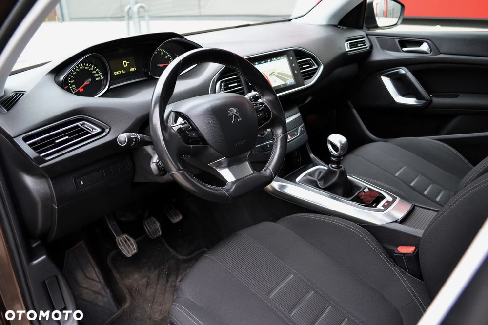 Peugeot 308 155 THP Premium - 5