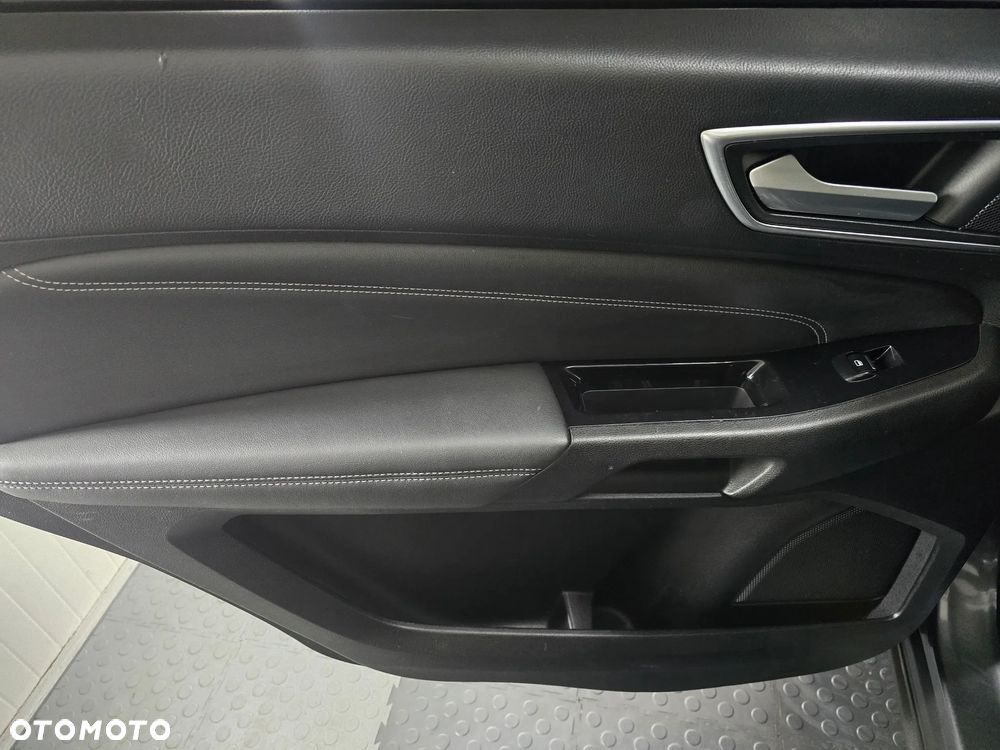 Ford S-Max 2.0 TDCi Titanium PowerShift - 26