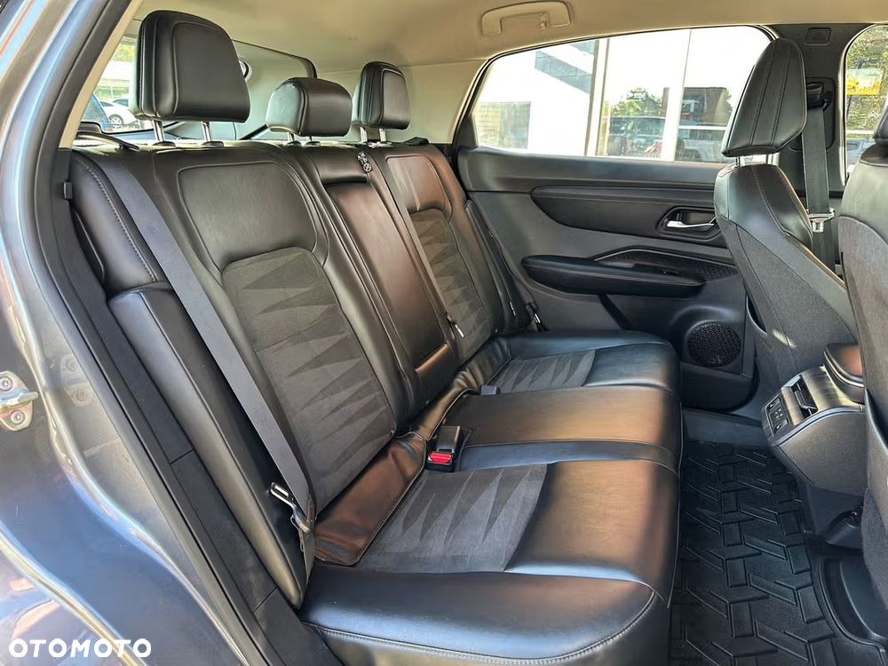 Nissan Ariya 87kWh E-4orce Nismo - 17