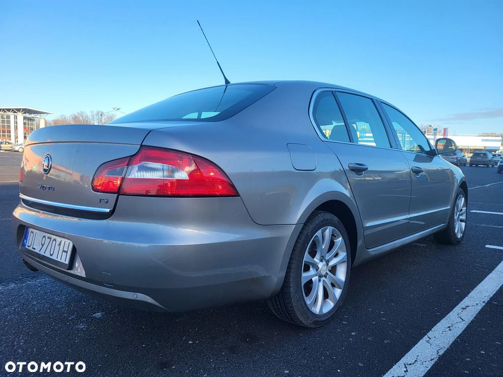 Skoda Superb 1.8 TSI Exclusive - 6