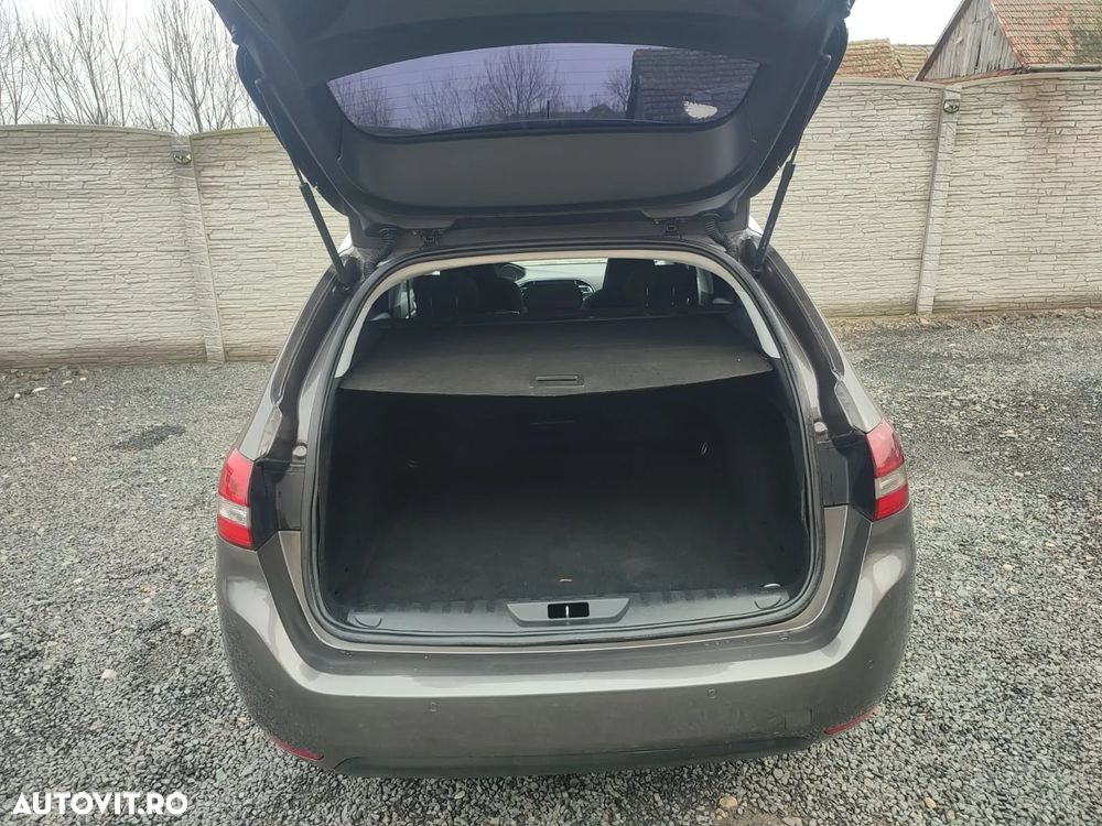 Peugeot 308 - 15
