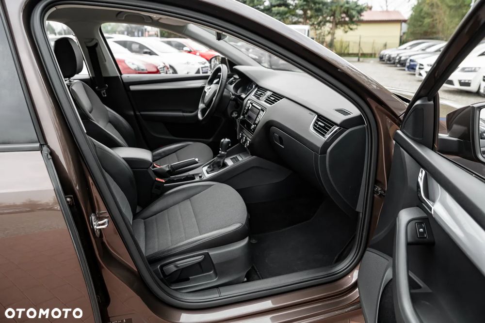 Skoda Octavia 2.0 TDI 4x4 Elegance DSG - 23