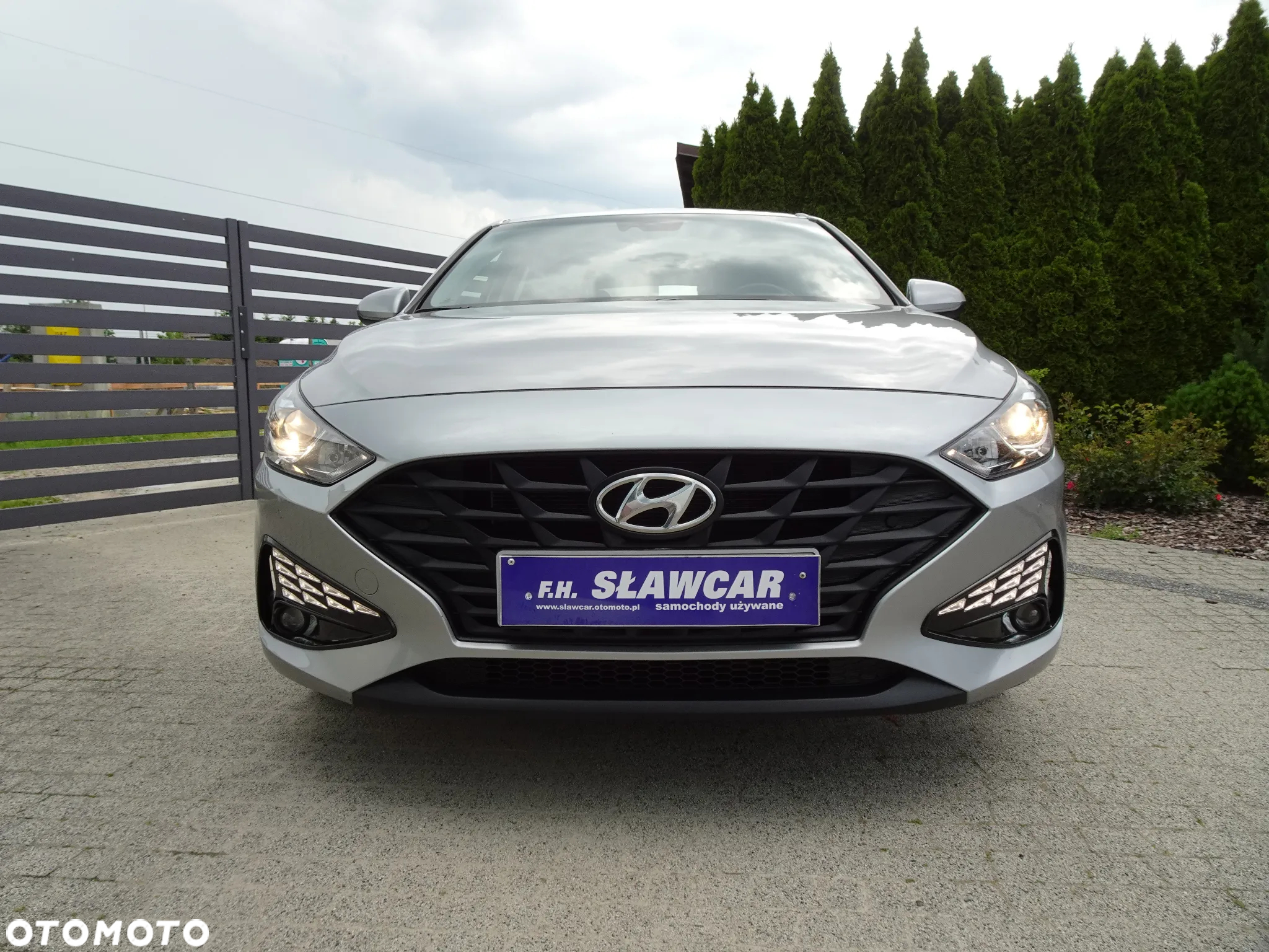 Hyundai i30 1.5 DPI Classic + - 10