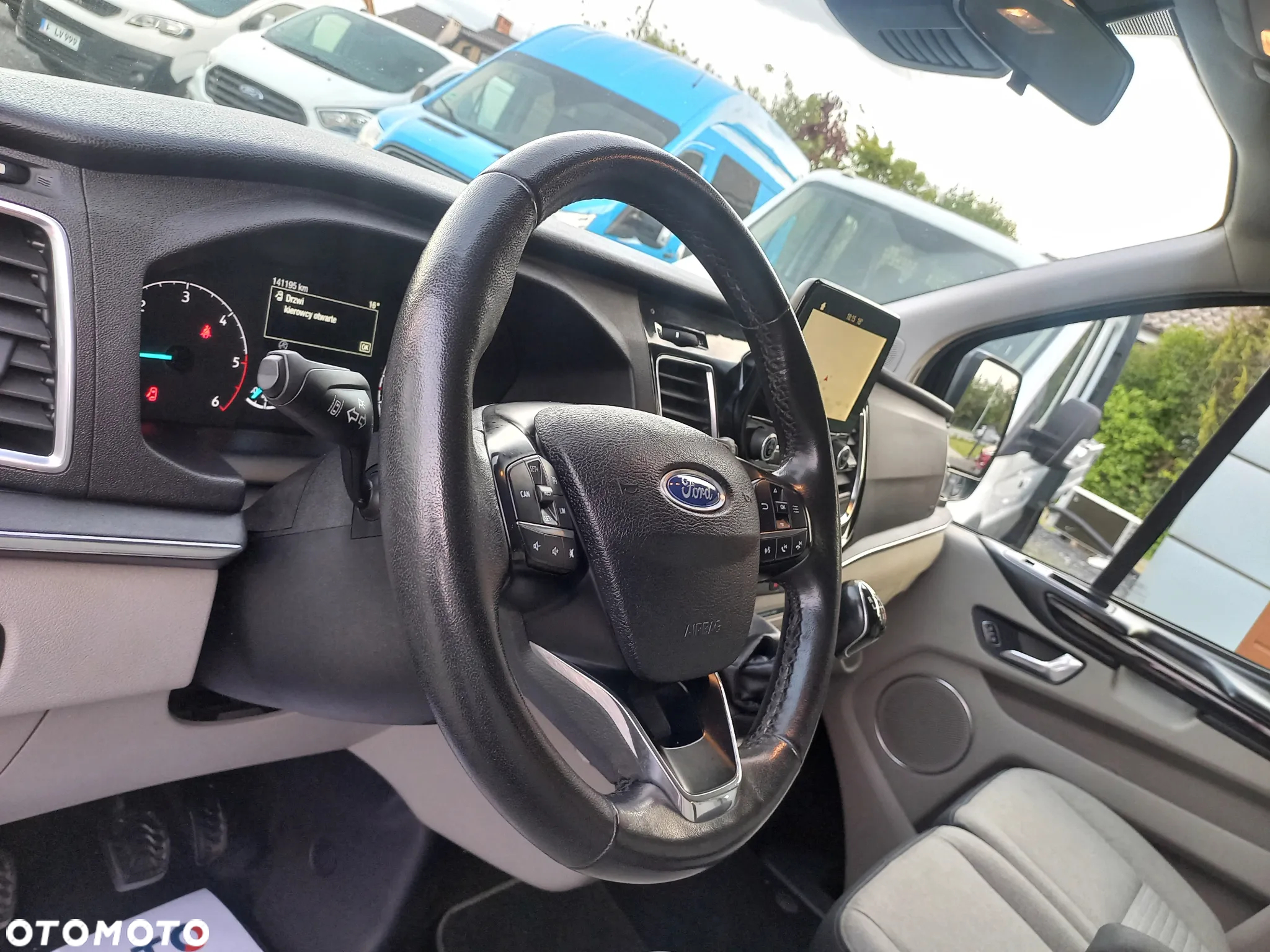 Ford Tourneo Custom 2.0 TDCi L2 Titanium - 32