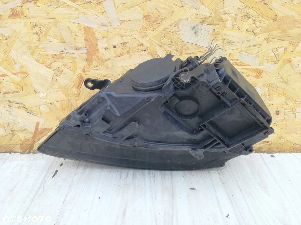 Audi A5 8T lampa reflektor prawa soczewka Anglik 07/11 - 3