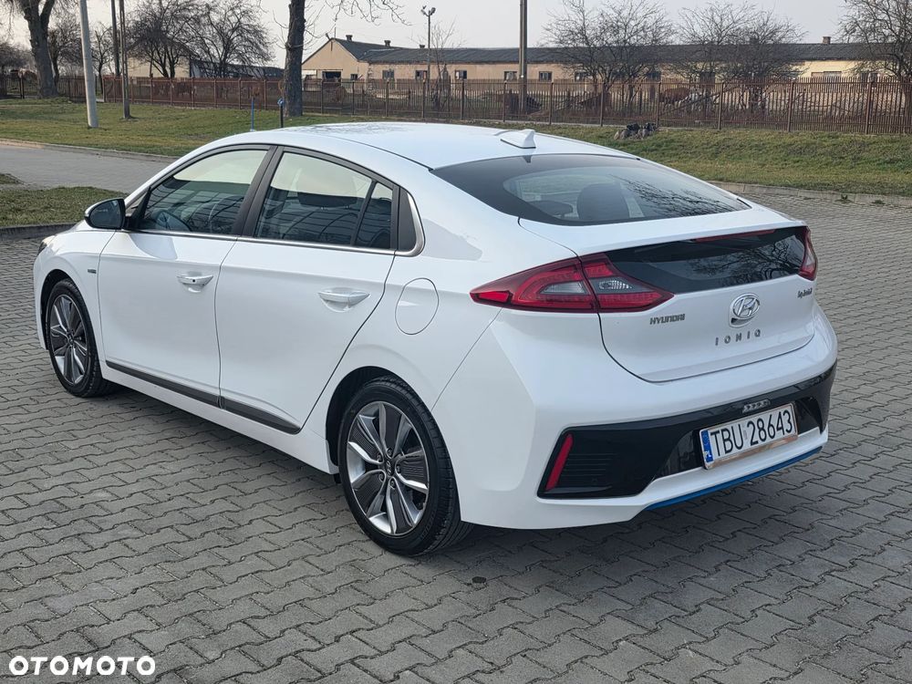 Hyundai IONIQ Plug-in hybrid Premium - 6