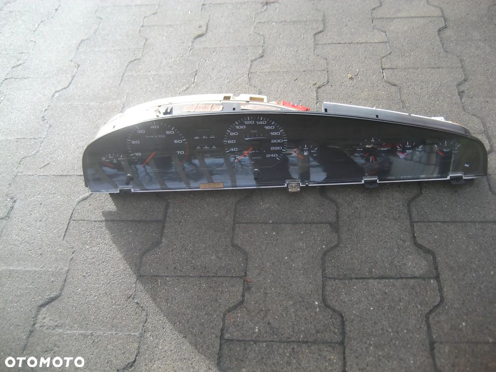 audi 100 c4 90-94r 2,3 benzyna licznik zegar 4a1919033n europa - 1