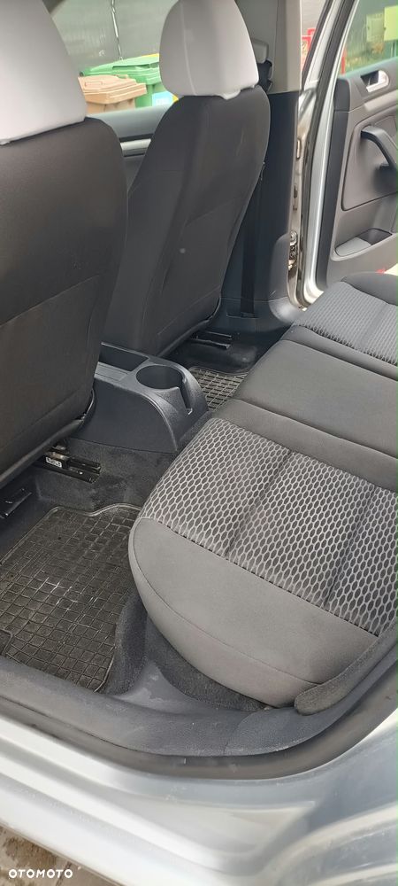 Volkswagen Golf - 10