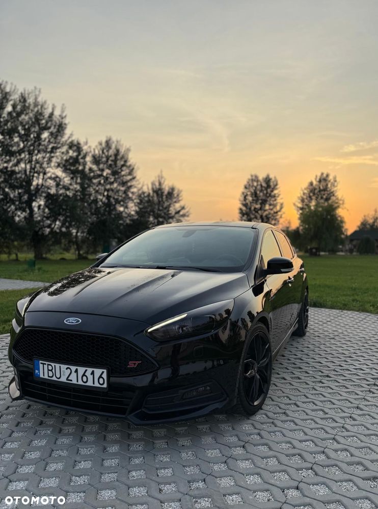 Ford Focus 2.0 EcoBoost ST - 2