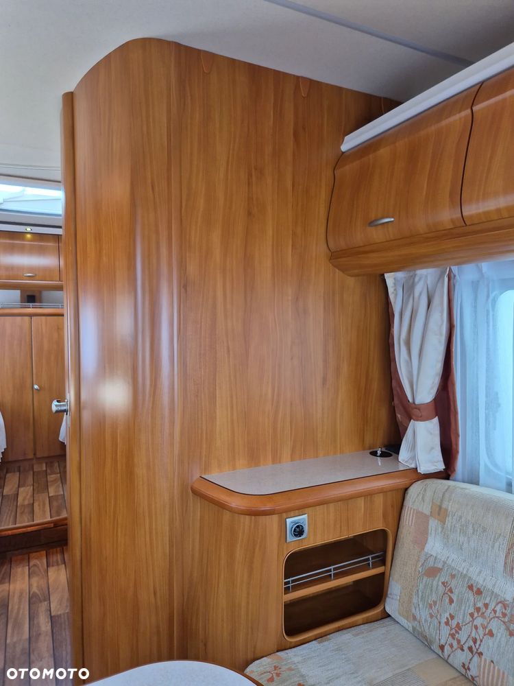 Hobby 460 Excellent - 13