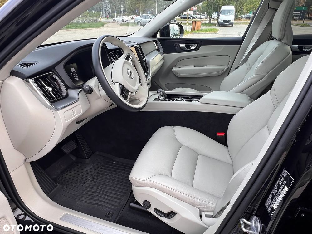 Volvo XC 60 - 30