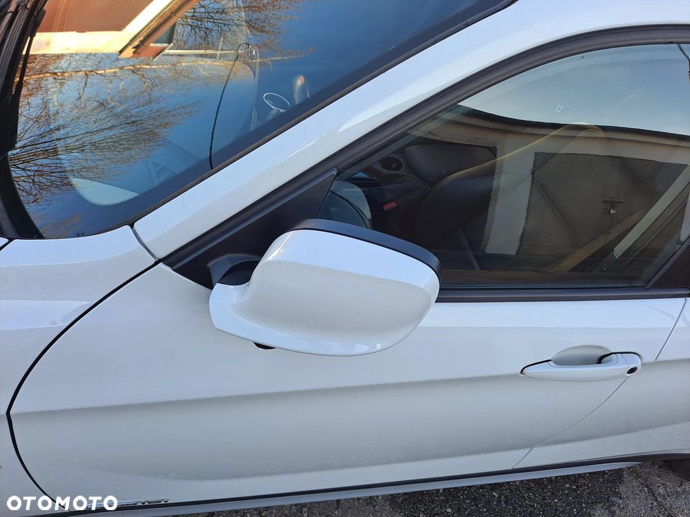 BMW X1 sDrive18i Sport Line - 14