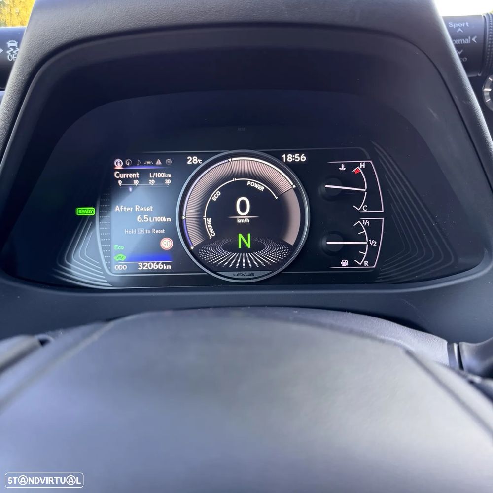 Lexus UX 250h Business - 12