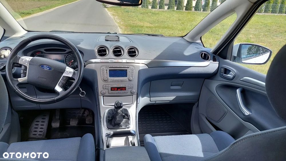 Ford S-Max - 9