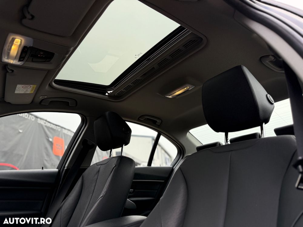 BMW Seria 3 320d xDrive Aut. - 9