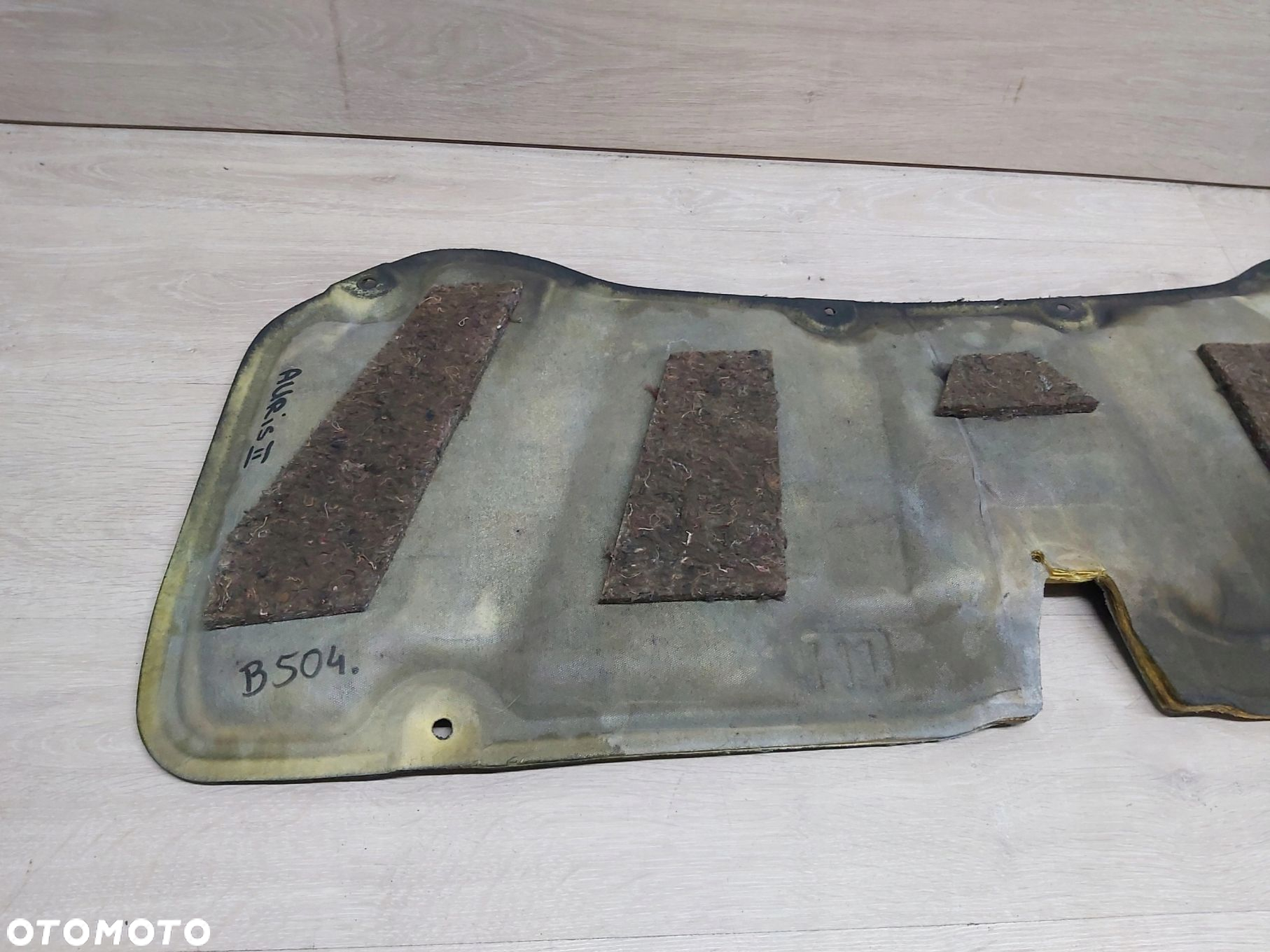 Toyota Auris II wygłuszenie maski przód podbitka - 4