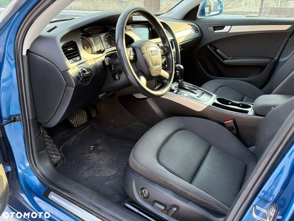 Audi A4 Avant 2.0 TDI DPF multitronic Ambiente - 11