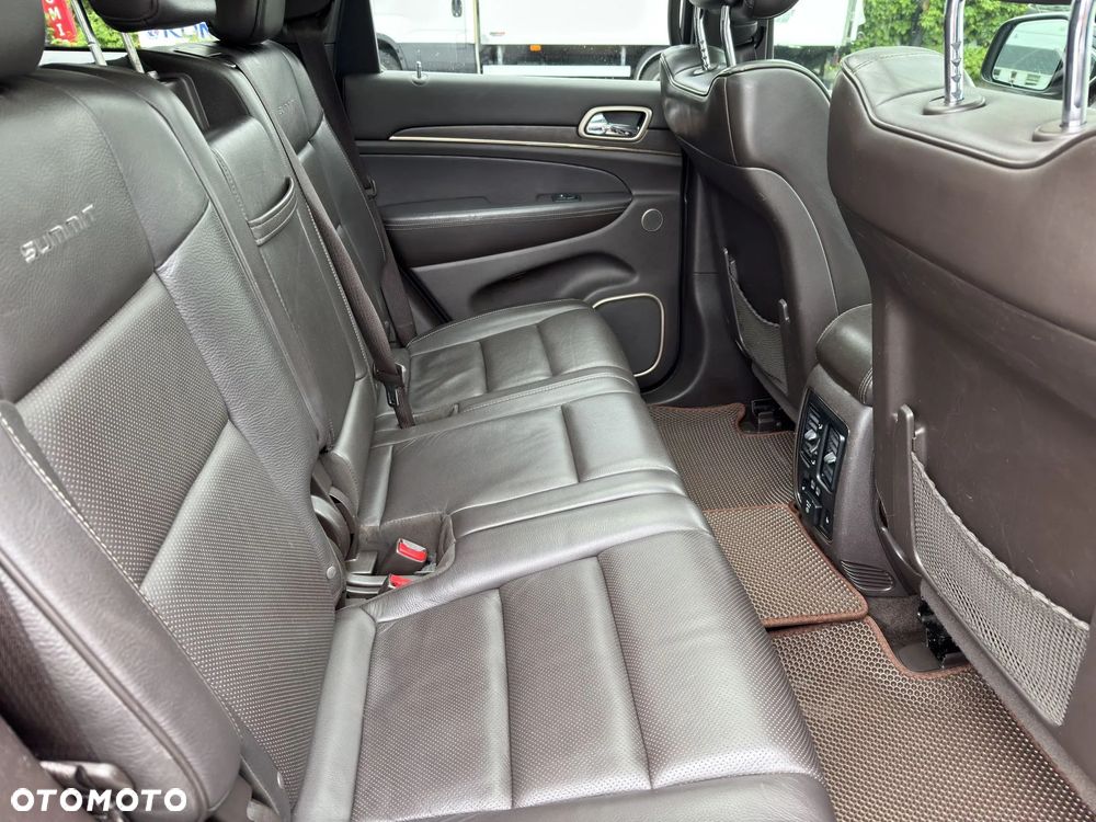 Jeep Grand Cherokee 5.7 V8 HEMI Overland Summit - 12