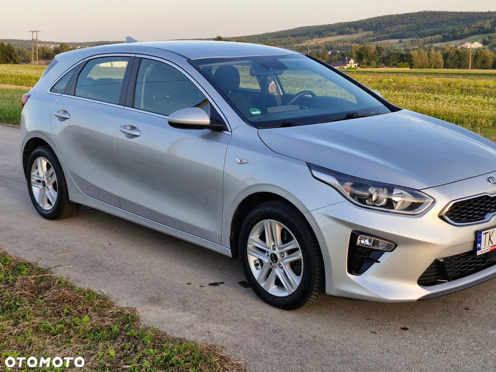 Kia Ceed 1.6 CRDi Eco-Dynamics+(48V Mild-Hybr.) DCT7 Vision - 9