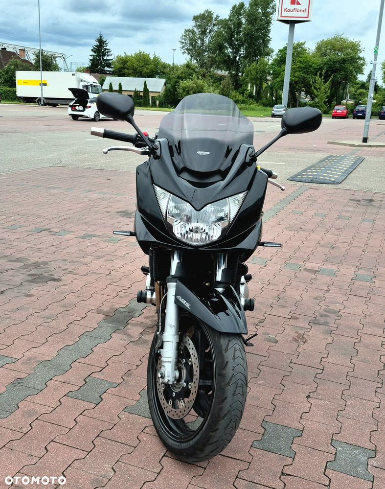 Suzuki Bandit - 3