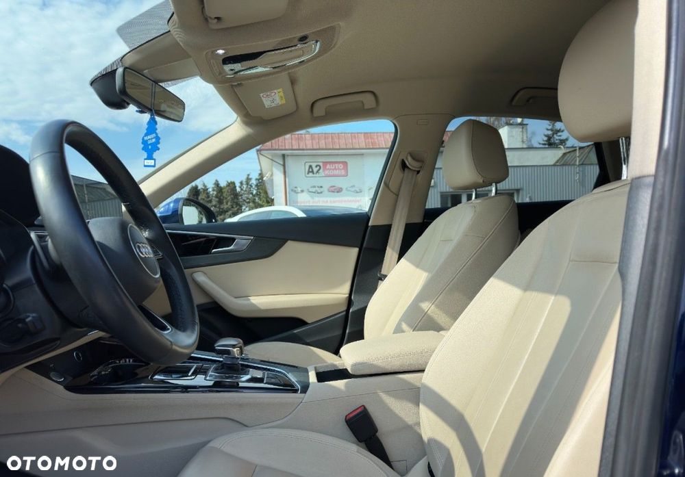 Audi A4 Limousine - 12