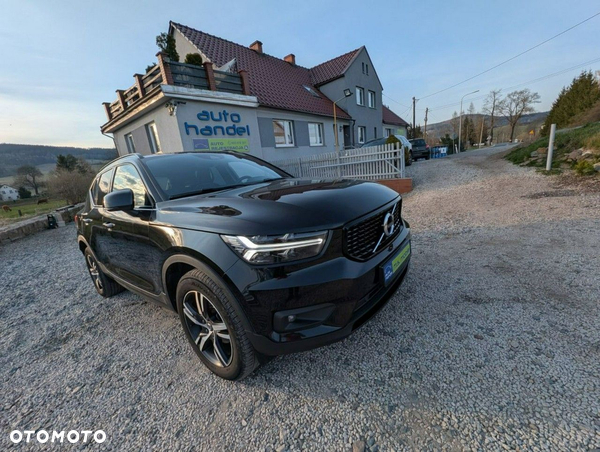 Volvo XC 40 D4 AWD Geartronic Momentum